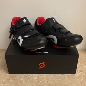 Peloton Black and Red Athletic Cycling Shoes size 41
